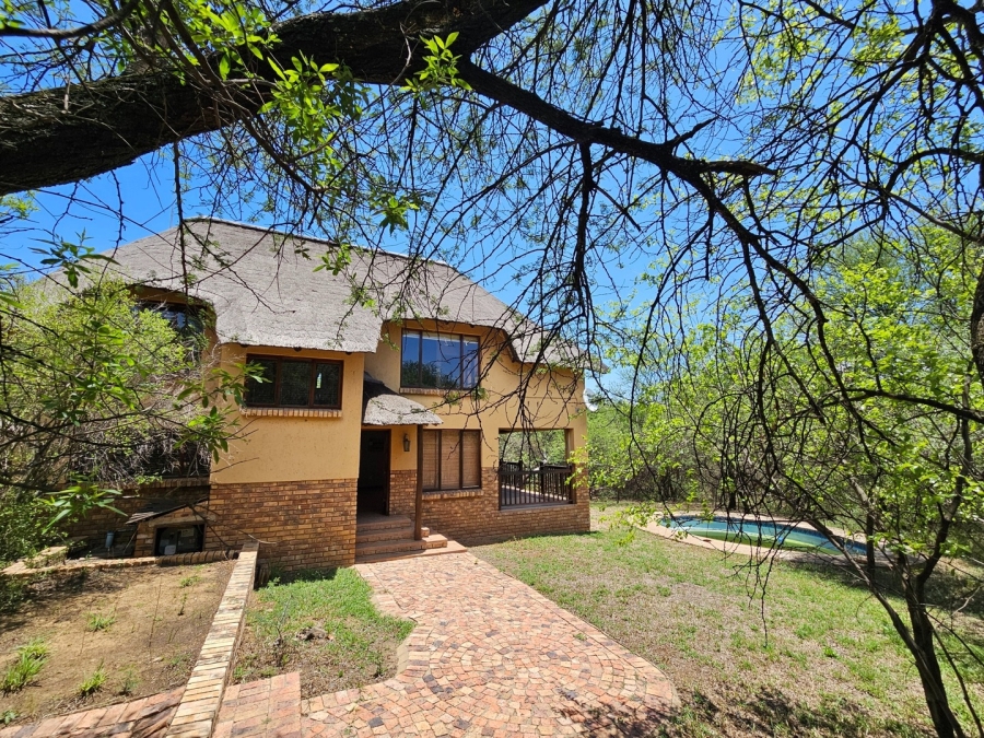 3 Bedroom Property for Sale in Boschenvaal River Front Lodges Free State